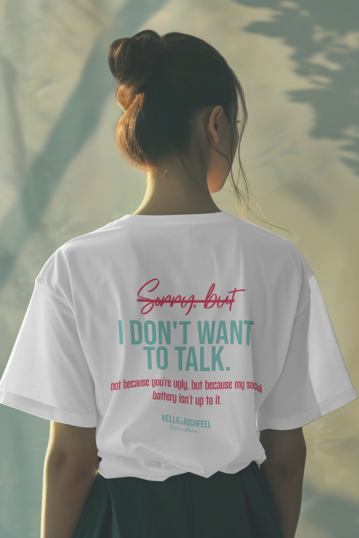 Unisex Boxfit T-shirt with Velle artwork