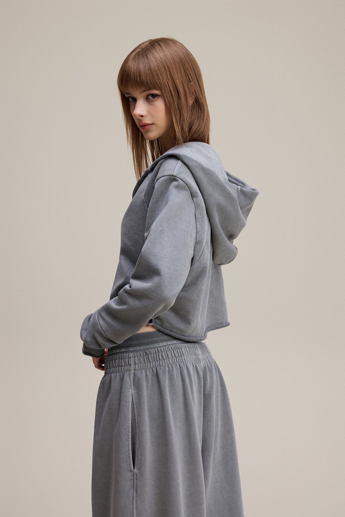 320GSM Women’s Pigment-Wash Hooded  Pleated V-Neck Hoodie Medium gray