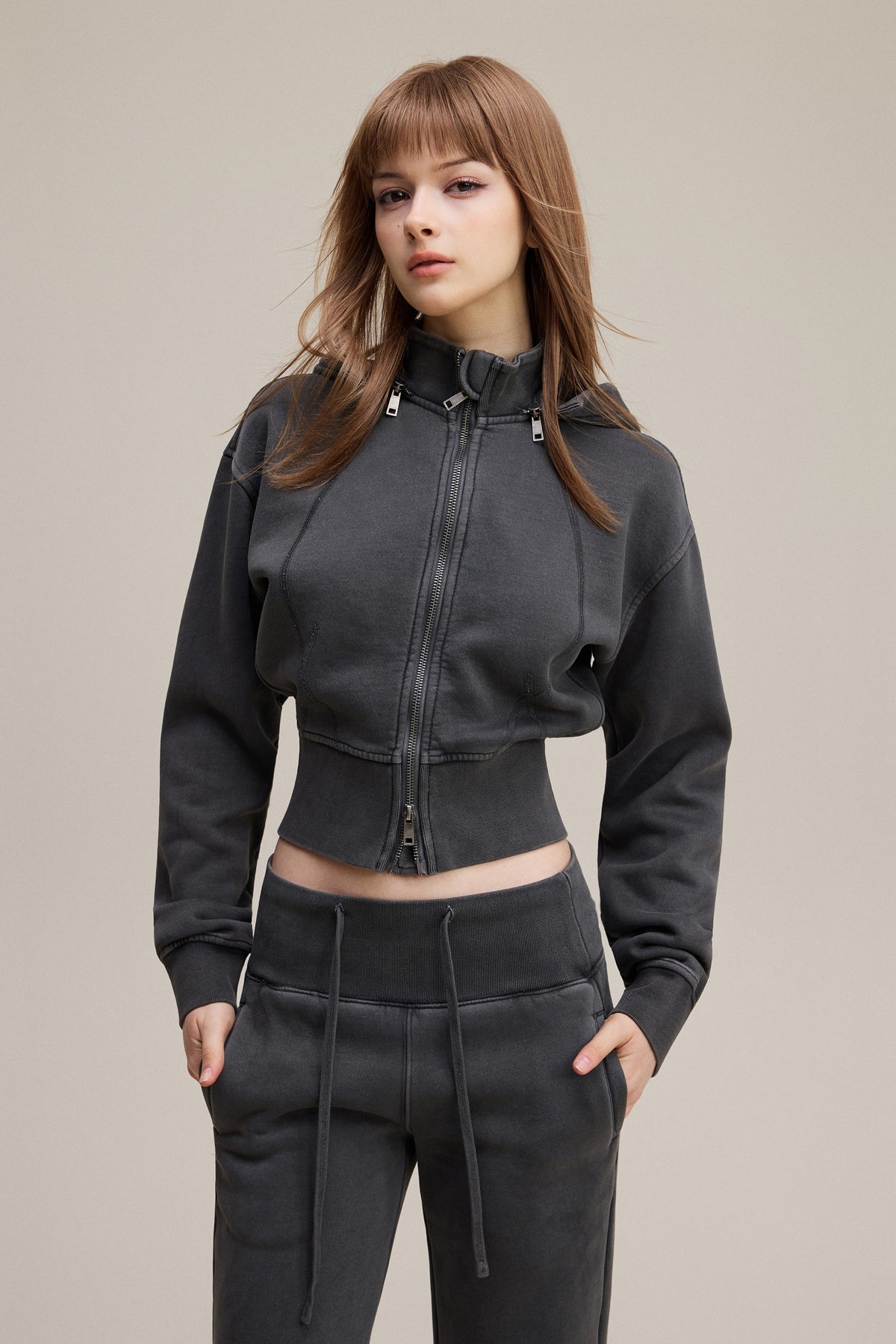 400GSM Women's Slim-Fit Pigment-Wash Zip-Up Hoodie with Detachable Hood Dark gray
